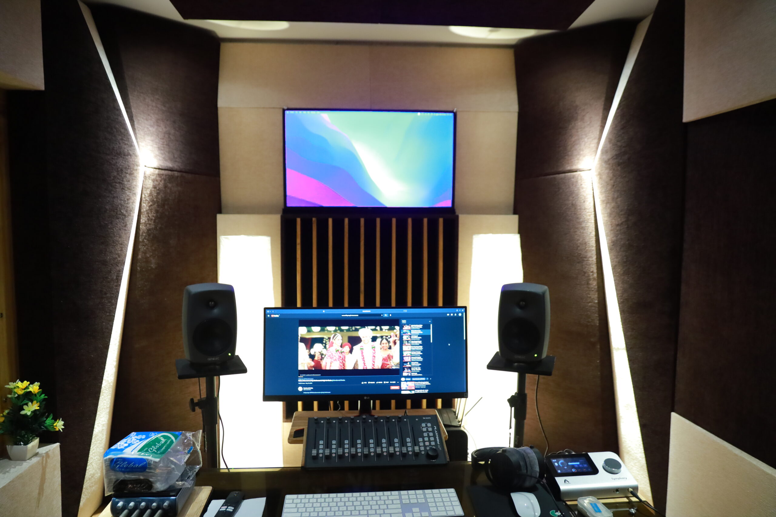 Recording studios in Karukutty, India (Ref.No. X094/2020)